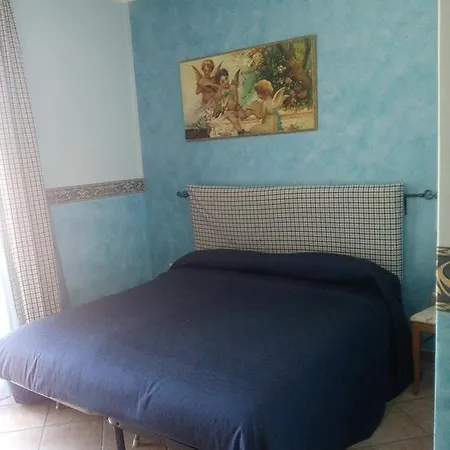 לינה וארוחת בוקר Dalmazia מנדוריה